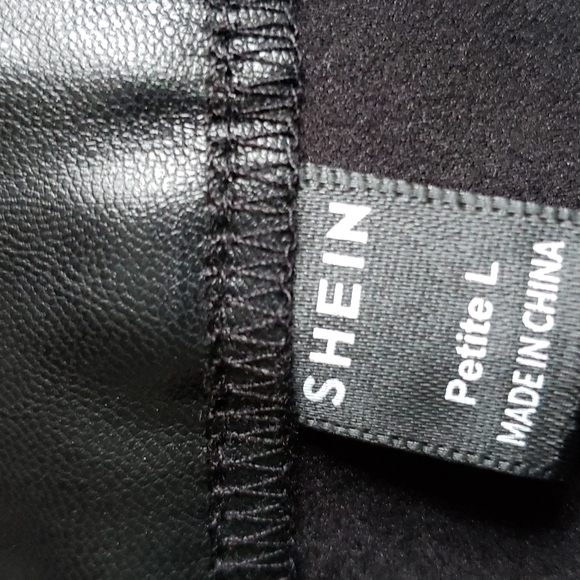 Black Faux Leather Bootcut Pants Womens Petite Large Size 29" Waist X 28" Inseam - Picture 11 of 12